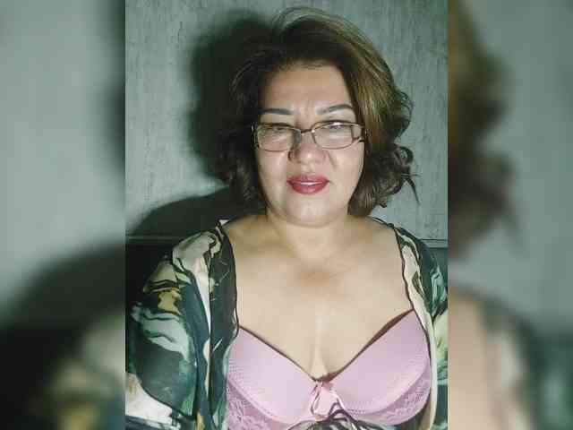 YourMommy0 YourMommy0