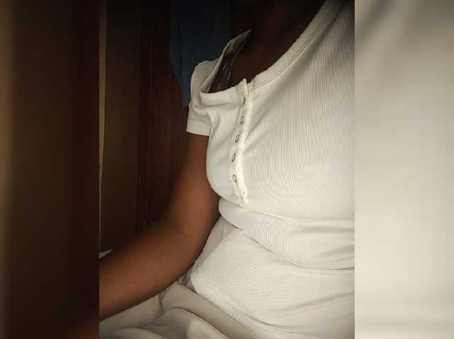 Cheazi1 live cam preview