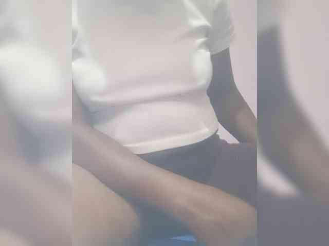 Cheazi1 webcam