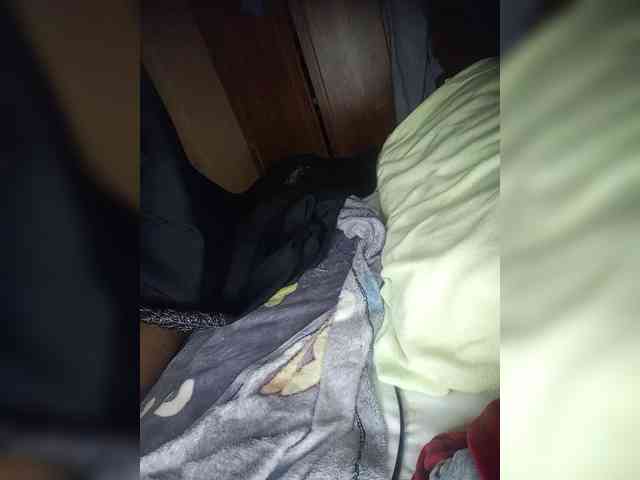 Cheazi1 webcam