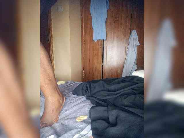 Cheazi1 webcam