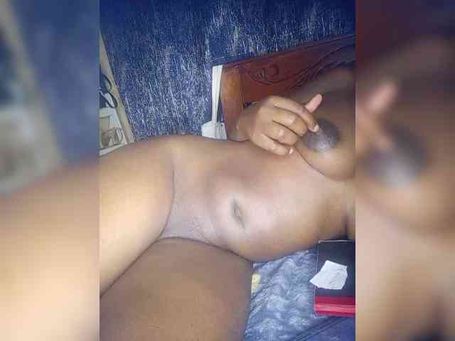 Cheazi1 webcam