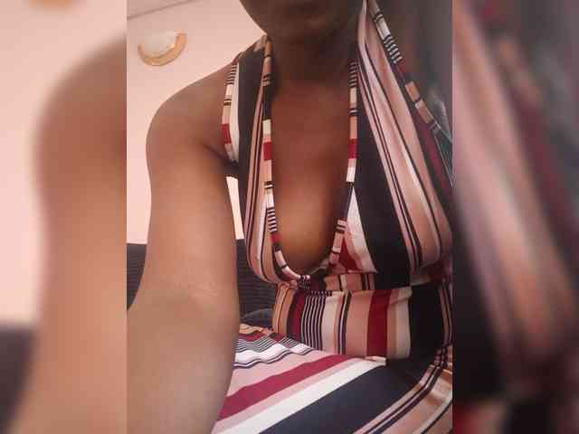 Cheazi1 webcam