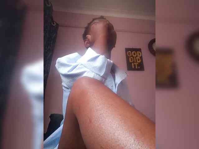 Cheazi1 webcam