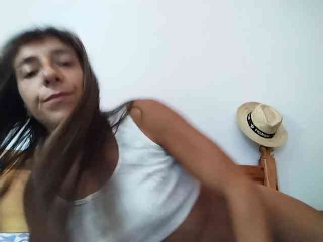 Model: NewSexyItalianMorningFun
