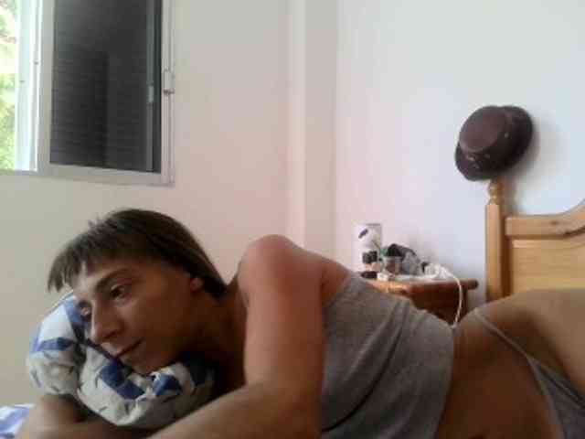 NewSexyItalianWoman webcam