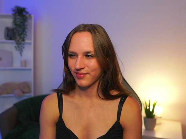 kellycutie18 live cam on BongaCams