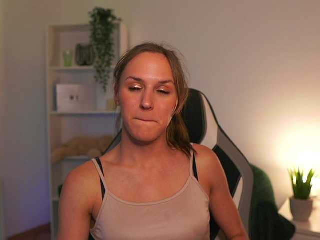 kellycutie18
