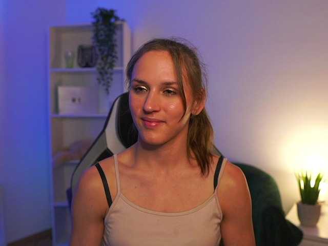 kellycutie18 live cam on BongaCams