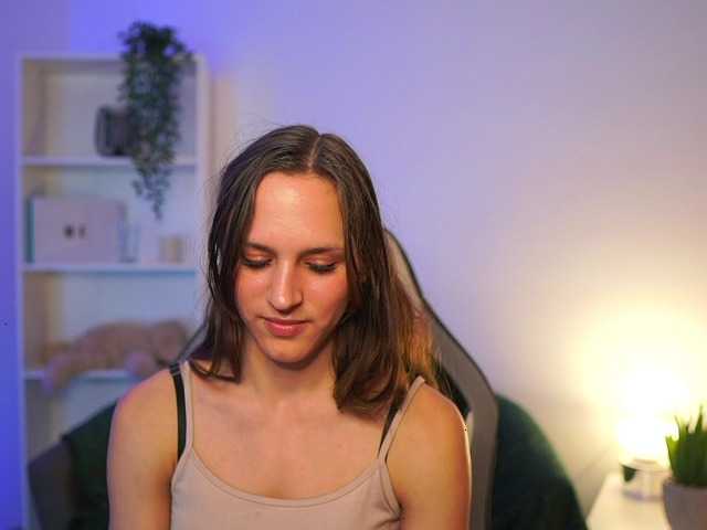 kellycutie18 live cam on BongaCams