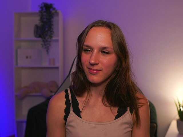 kellycutie18 live cam on BongaCams
