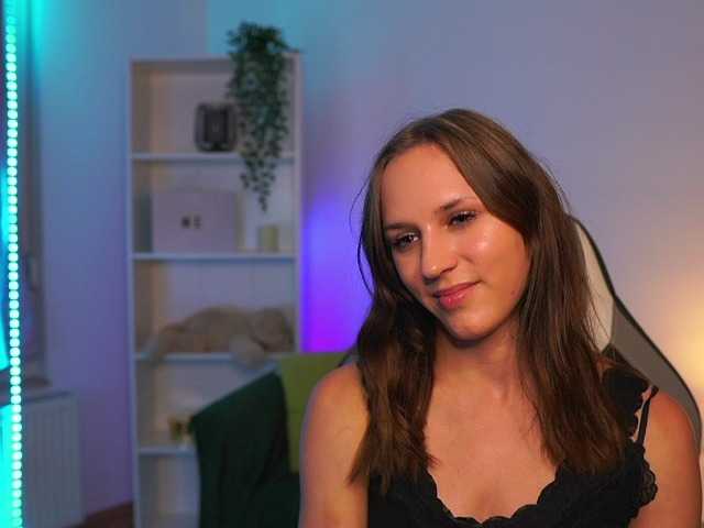 kellycutie18 live cam on BongaCams