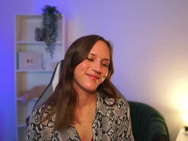 kellycutie18 live cam on BongaCams