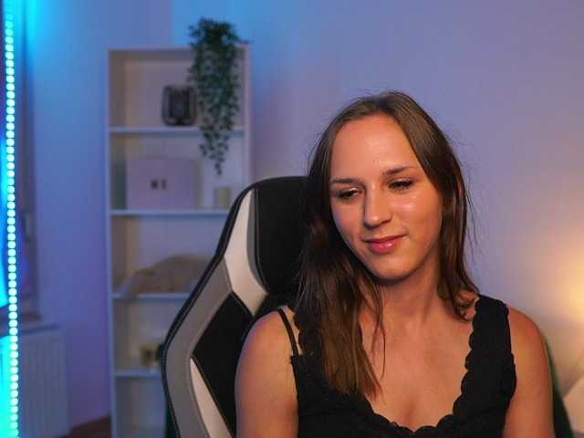kellycutie18 live cam on BongaCams