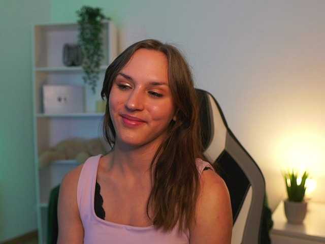 kellycutie18 live cam on BongaCams