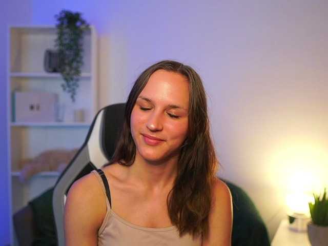 kellycutie18 live cam on BongaCams
