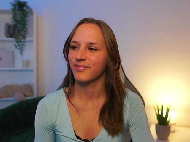 kellycutie18 live cam on BongaCams