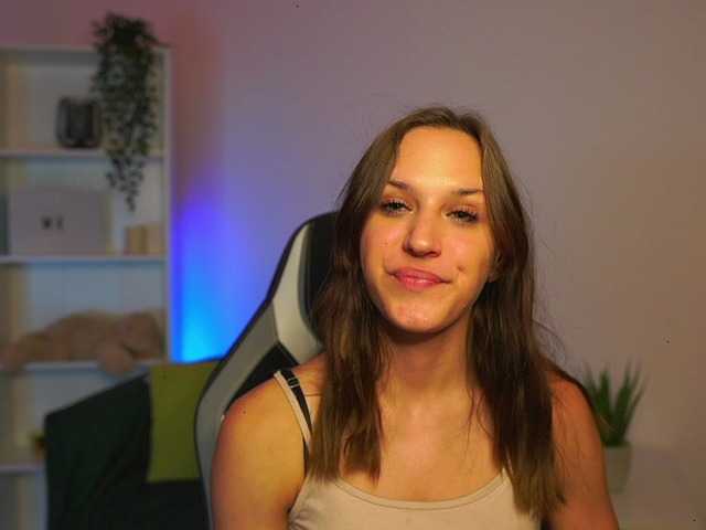 kellycutie18 live cam on BongaCams