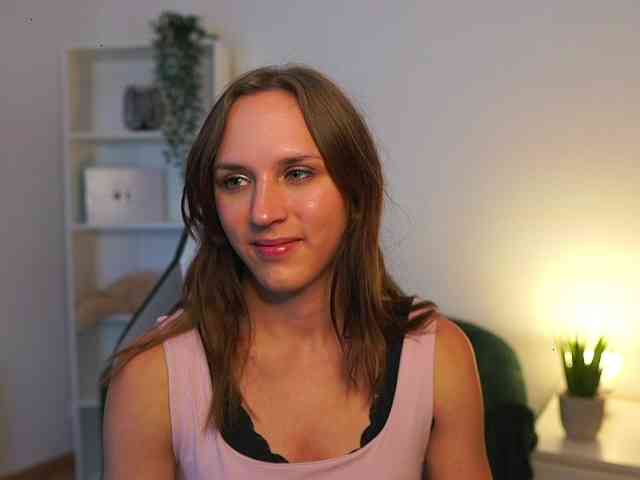 kellycutie18 webcam