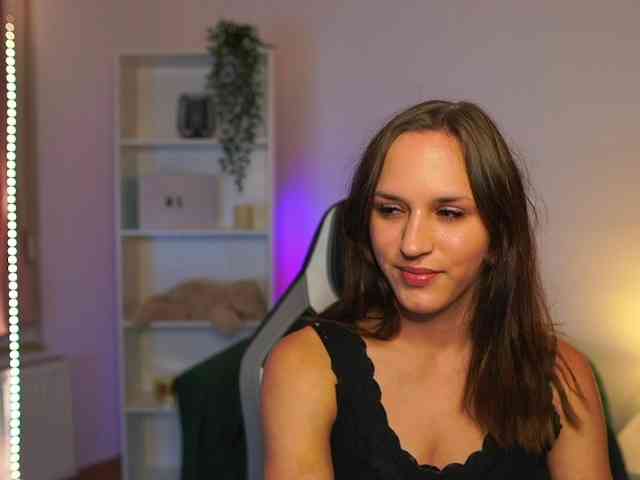 Kellycutie18