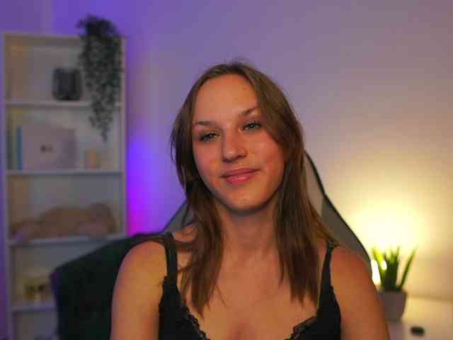 Kellycutie18