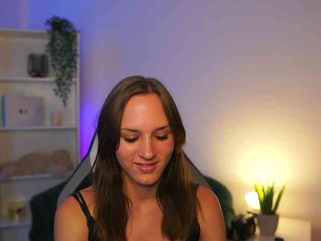Kellycutie18