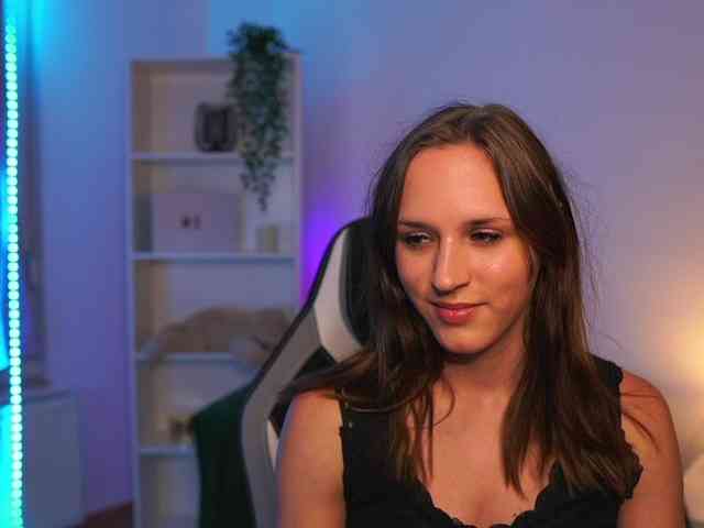 kellycutie18