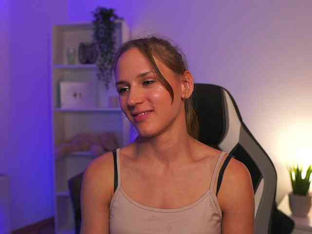 kellycutie18