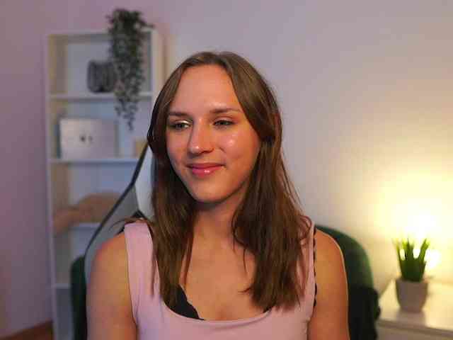 kellycutie18 webcam