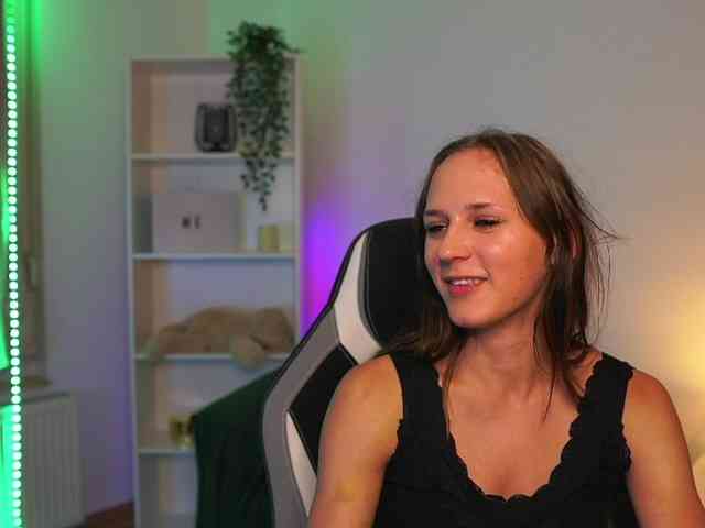 kellycutie18 kellycutie18