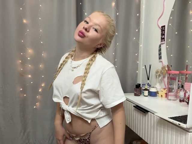 VelvetLilly live cam on BongaCams