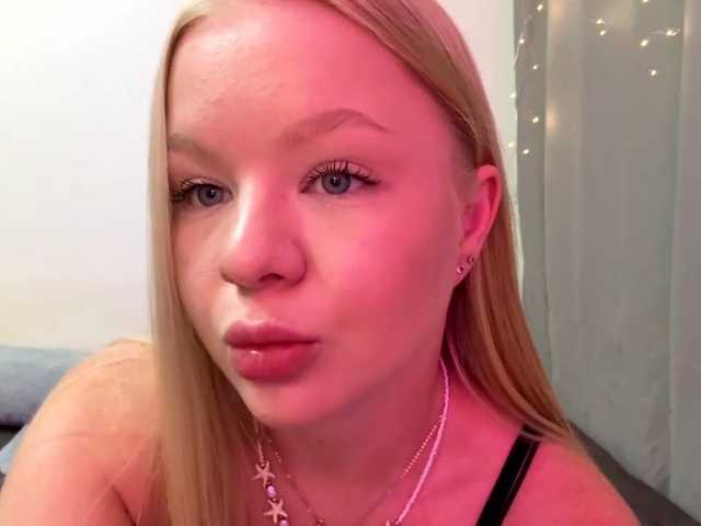 VelvetLilly live cam on BongaCams