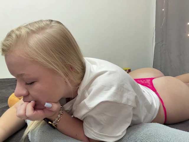 VelvetLilly live cam on BongaCams