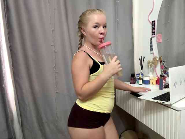 VelvetLilly webcam