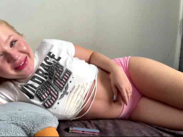 VelvetLilly webcam