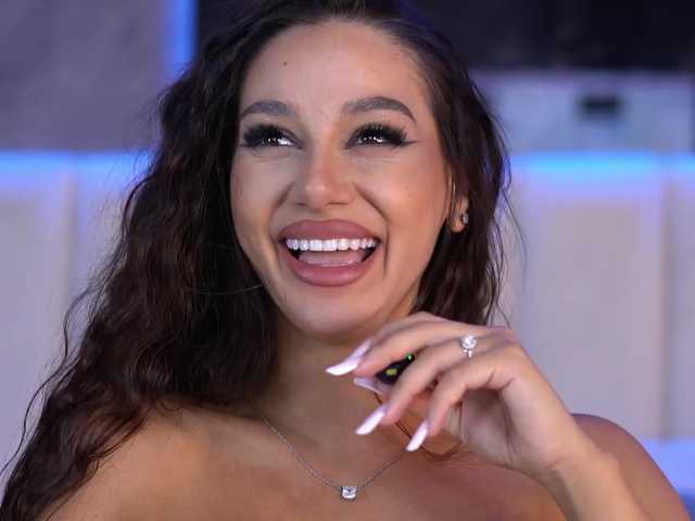 NinaSolle live cam preview