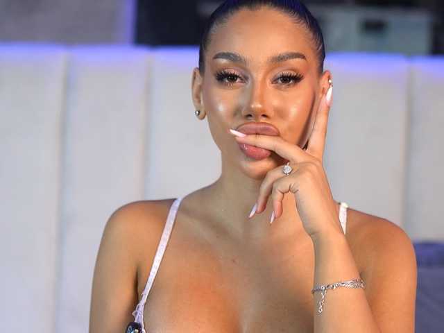 NinaSolle live cam on BongaCams