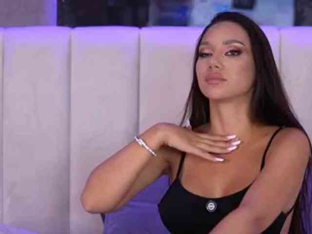 NinaSolle webcam