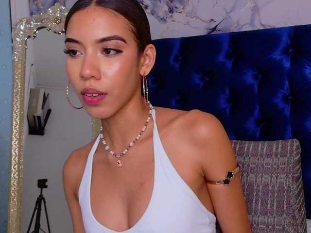 BELLA-HARPER live cam on BongaCams
