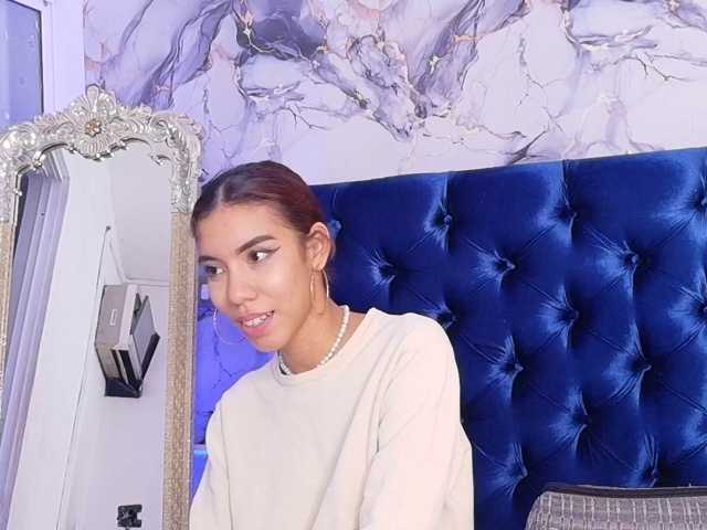 BELLA-HARPER live cam on BongaCams
