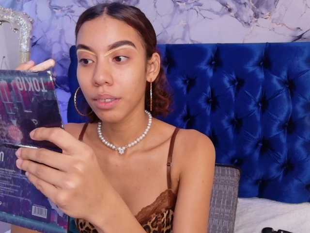 BELLA-HARPER live cam on BongaCams