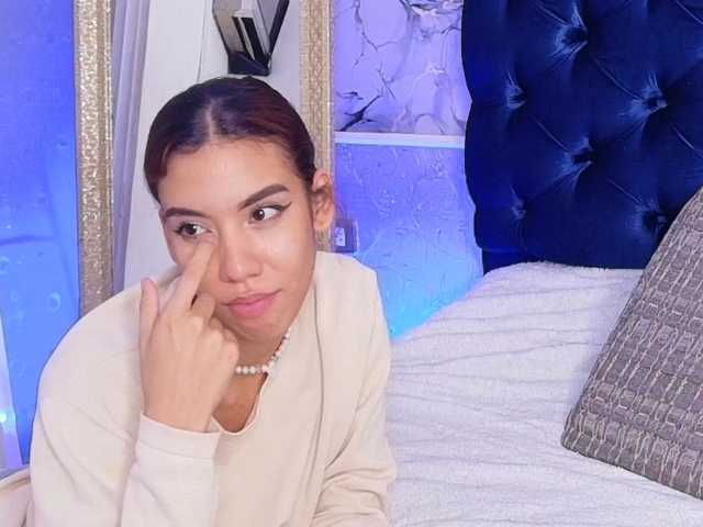 BELLA-HARPER live cam on BongaCams
