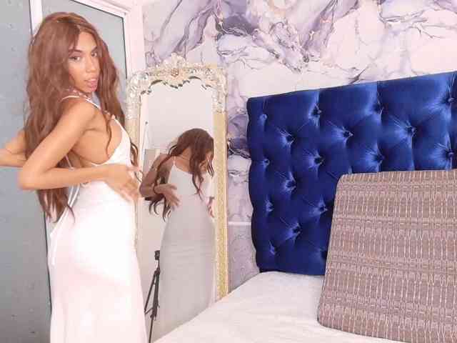 BELLA-HARPER webcam