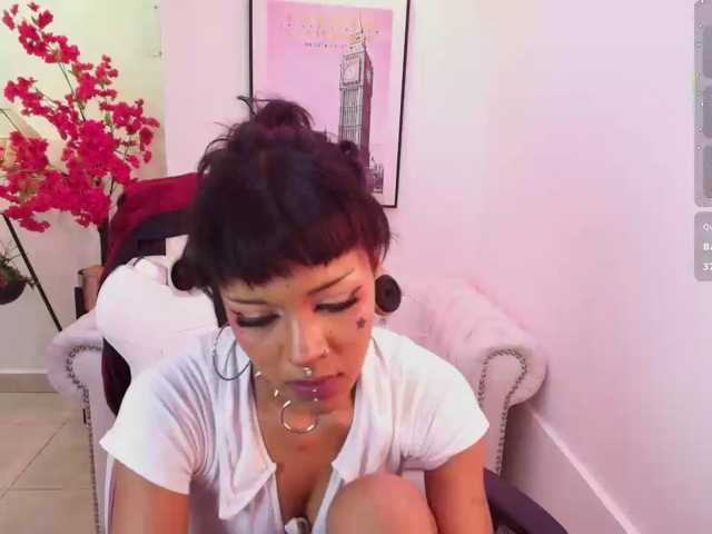 Akira-yumi live cam on BongaCams