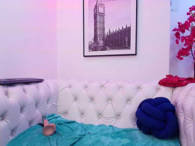 Akira-yumi live cam on BongaCams