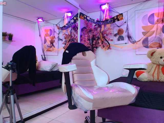 Akira-yumi live cam on BongaCams