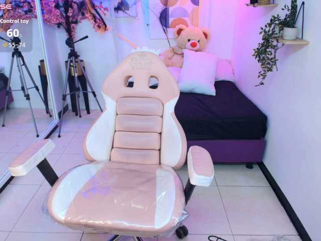 Akira-yumi live cam on BongaCams