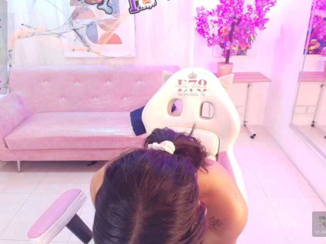 Akira-yumi live cam on BongaCams