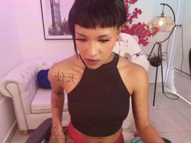 Akira-yumi live cam on BongaCams
