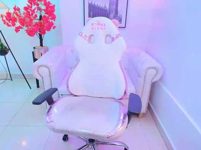 Akira-yumi live cam on BongaCams